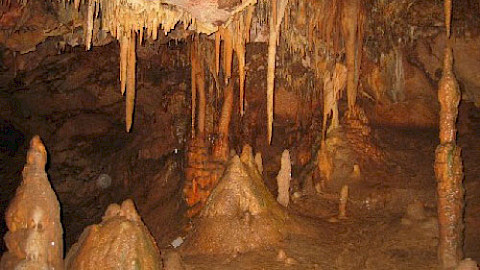 Marble Cave / Shpella e Gadimes