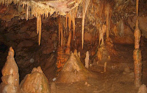 Marble Cave / Shpella e Gadimes