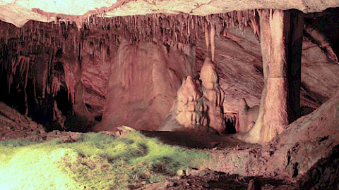 Marble Cave / Shpella e Gadimes