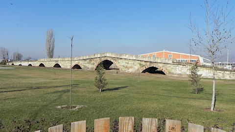 stone bridge vushtrri ura e gurit