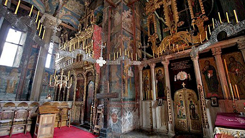 Decan monastery