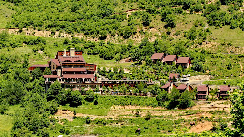 Hotel restaurant sharri prevalle