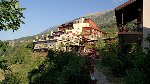 Hotel restaurant sharri prevalle
