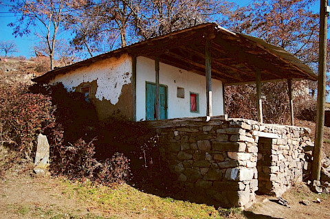 Isak Baba Tekke and tomb