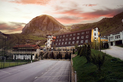 Arxhena Mountain Resort